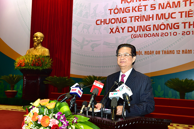 នាយករដ្ឋមន្ត្រី Nguyen Tan Dung៖ សុក្រិដ្ឋយន្តការគោលនយោបាយអនុវត្តកម្មវិធីកសាងជនបទថ្មី